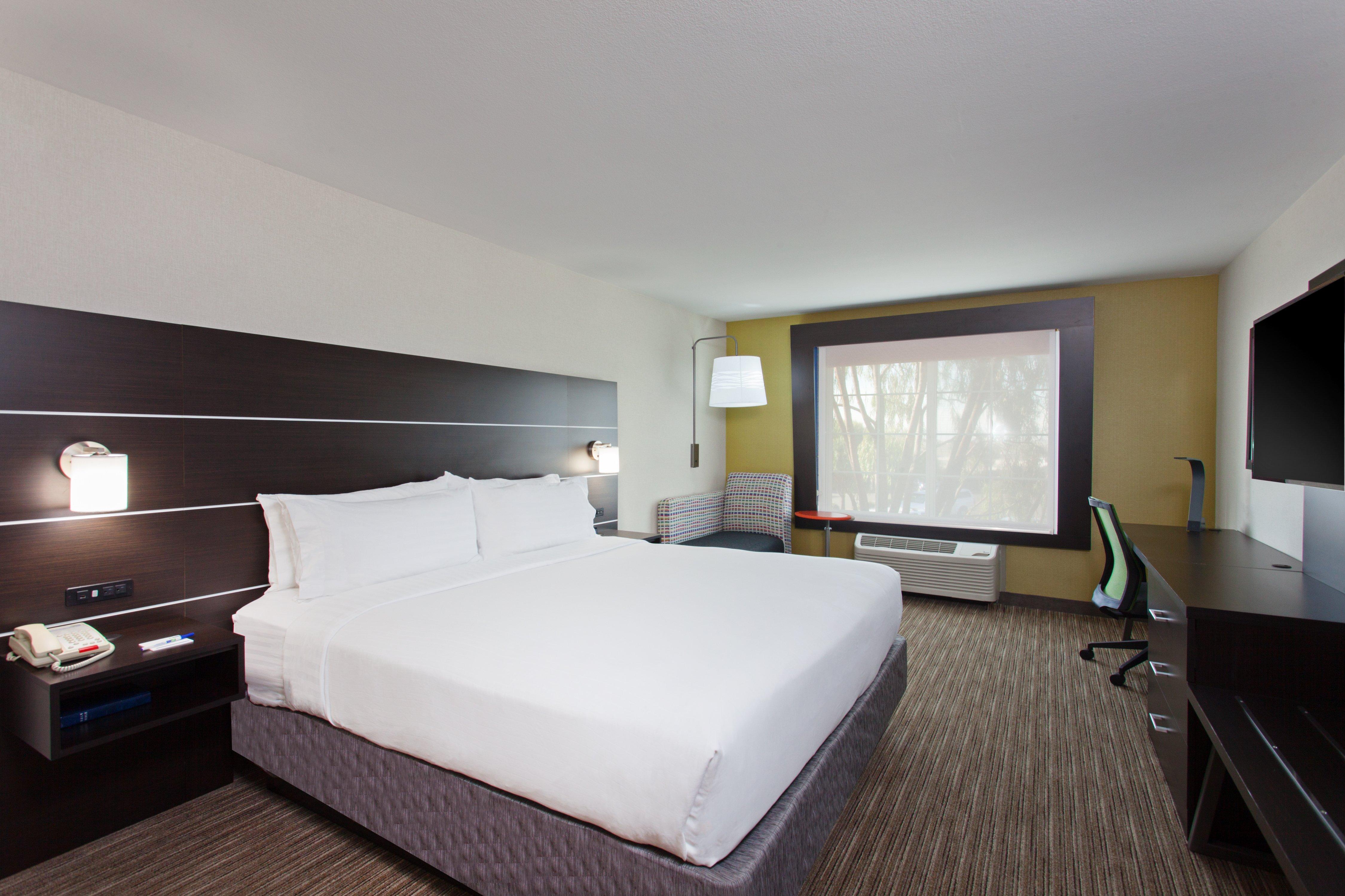 Holiday Inn Express & Suites Oakland - Airport By Ihg Exterior foto