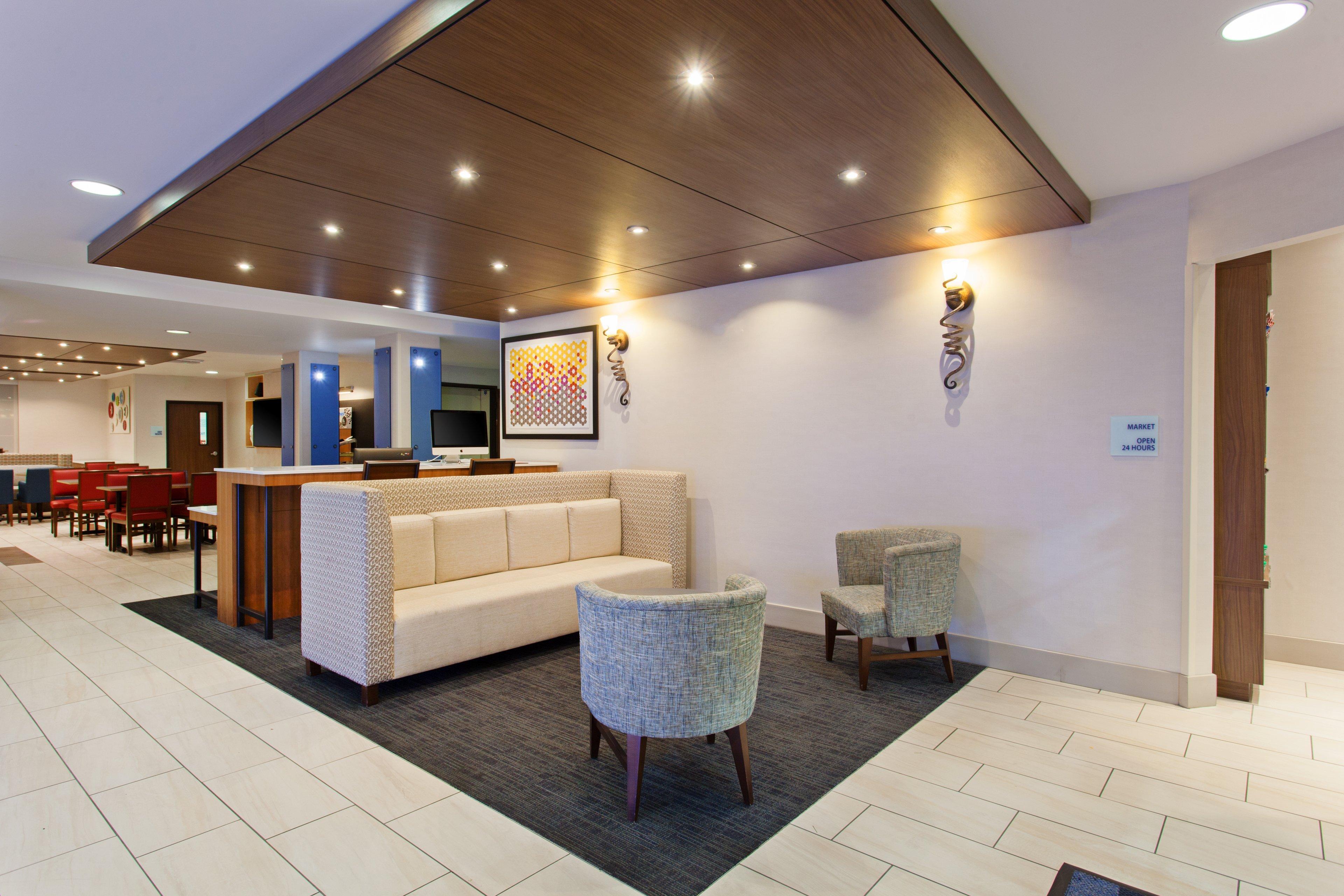 Holiday Inn Express & Suites Oakland - Airport By Ihg Exterior foto