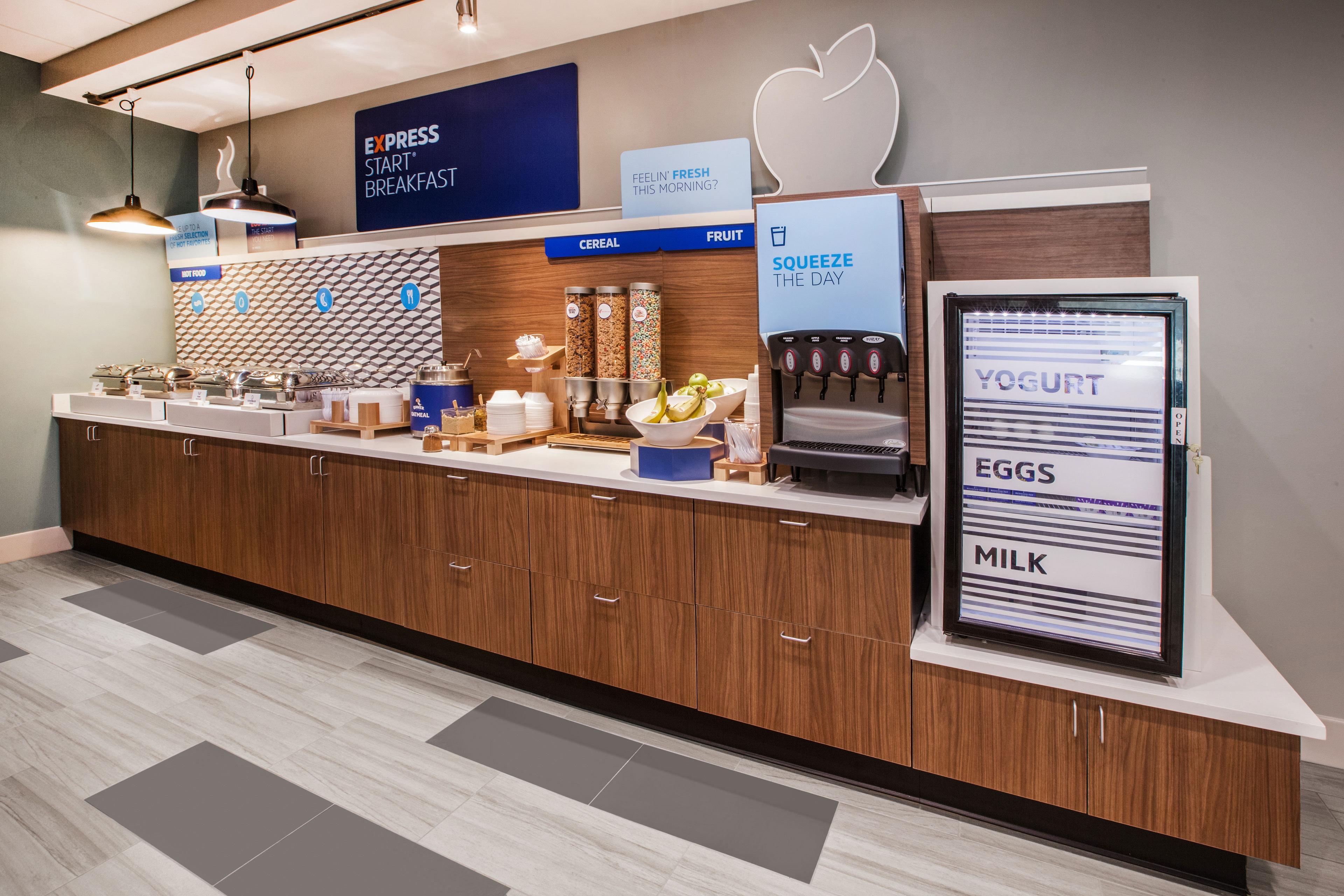 Holiday Inn Express & Suites Oakland - Airport By Ihg Exterior foto