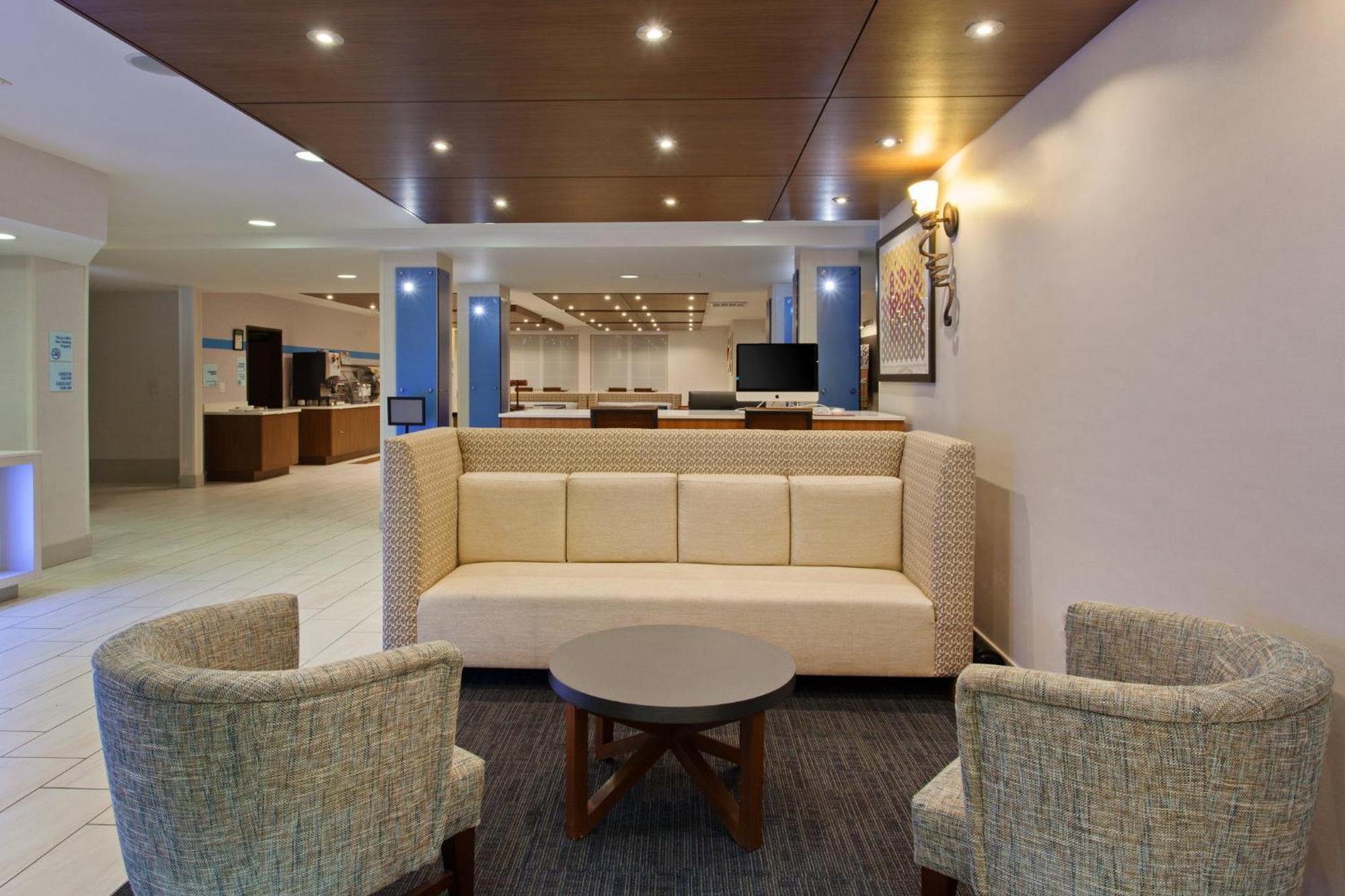 Holiday Inn Express & Suites Oakland - Airport By Ihg Exterior foto